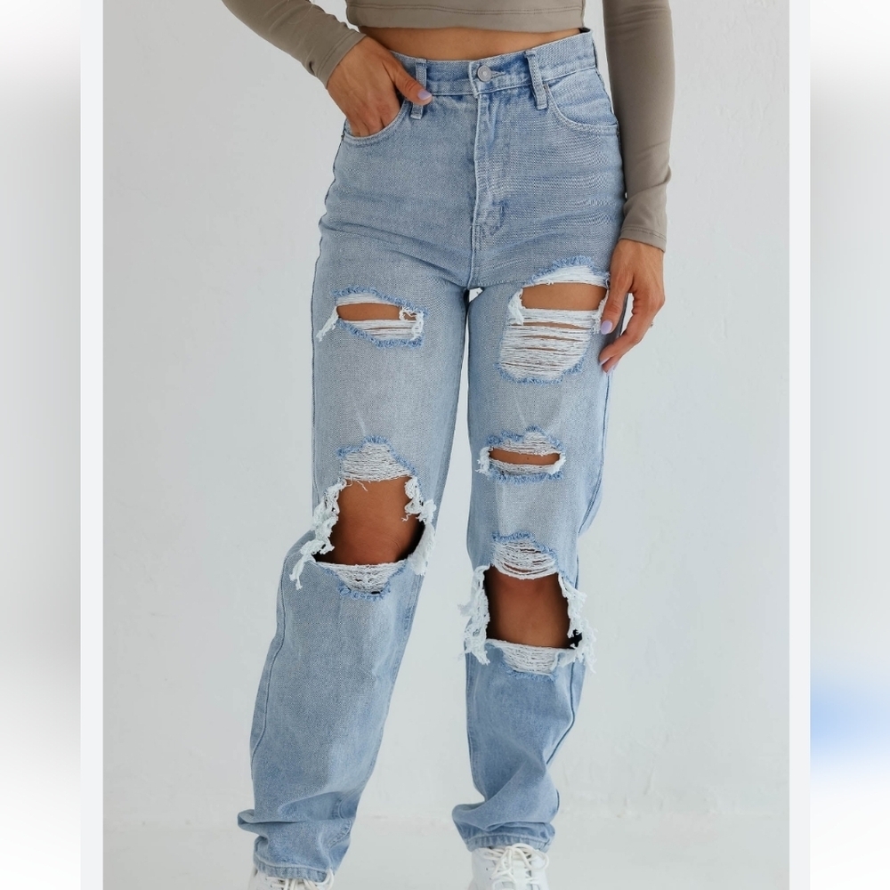 KanCan Distressed Tyra High Rise 90s Light Wash Jeans
